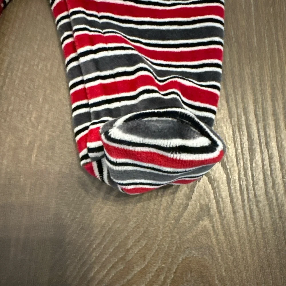 Disney Winnie The Pooh Classic Pooh Sleeper Button Up Velour 3 Months‎ - Picture 5 of 9